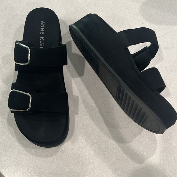 Anne Klein shoes - Picture 5 of 6